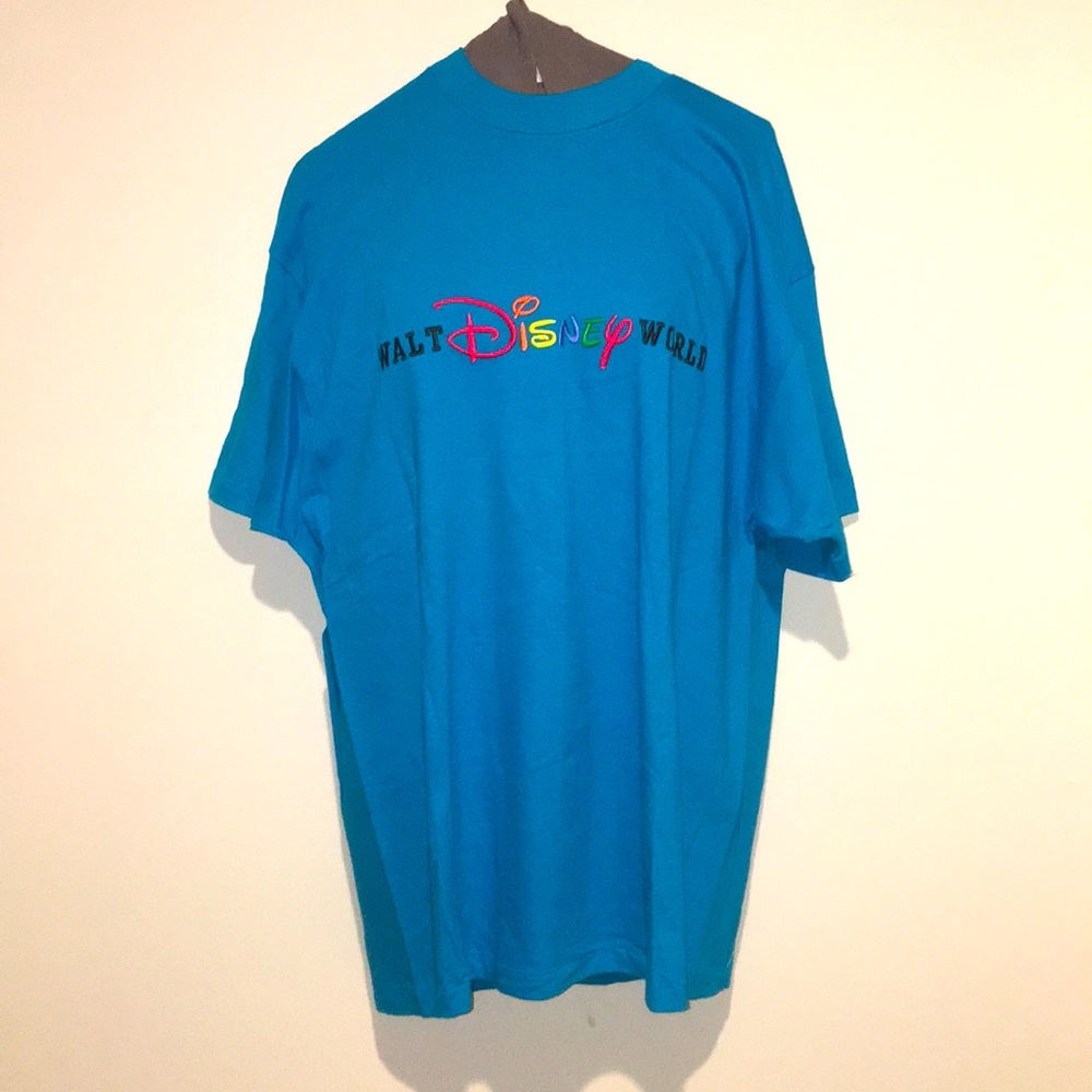 NWT Walt Disney World Embroidered T-Shirt